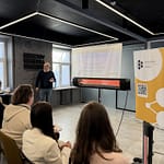 В умовах жорстких блекаутів Академія української преси презентувала посібник з журналістських розслідувань
